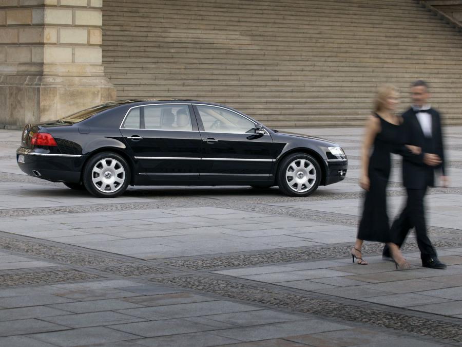  Volkswagen Phaeton Long 2002 года  (фото 5 из 9)